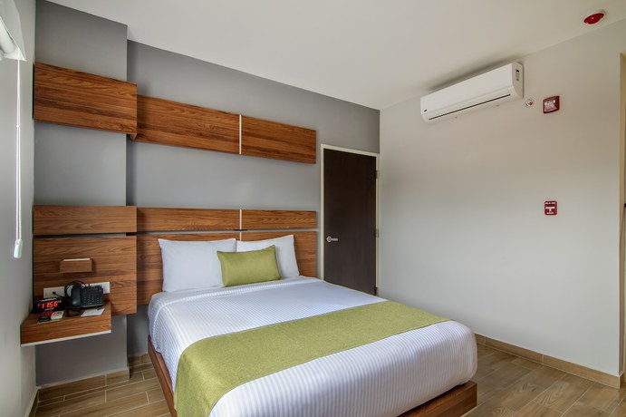 Imagen de la habitación del Hotel Sleep Inn Queretaro. Foto 13