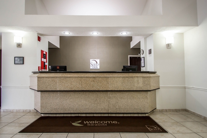 Imagen de los interiores del Hotel Sleep Inn Sarasota North. Foto 9