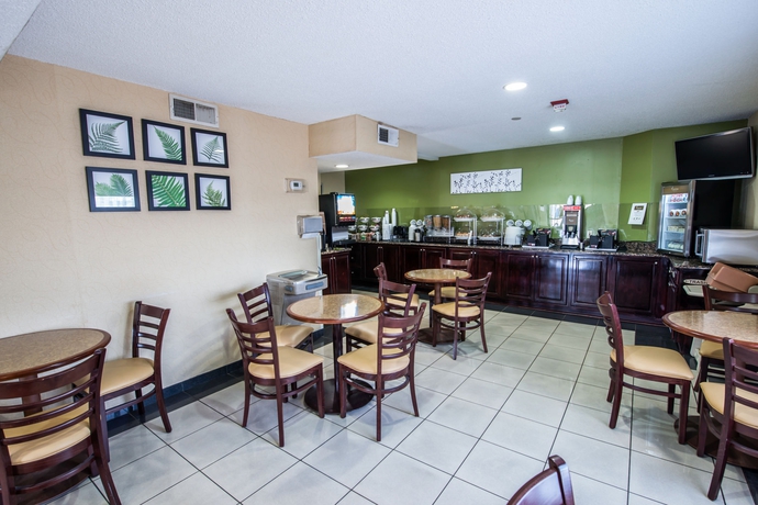 Imagen del bar/restaurante del Hotel Sleep Inn Statesville I-40. Foto 4