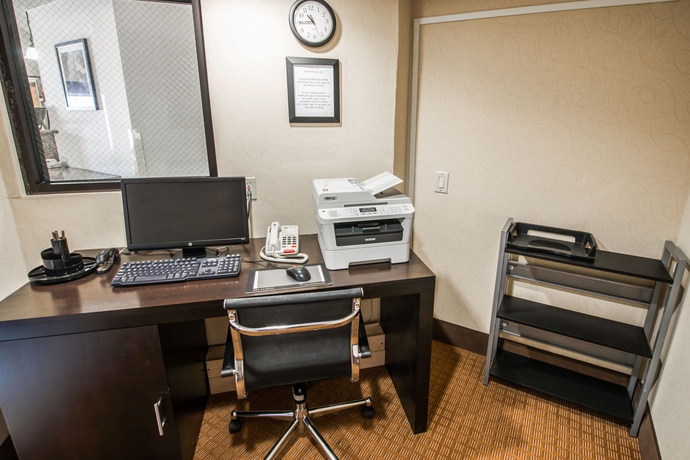 Imagen de los interiores del Hotel Sleep Inn Statesville I-40. Foto 15