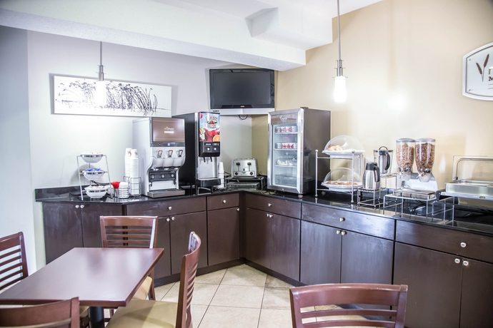 Imagen del bar/restaurante del Hotel Sleep Inn Tinley Park I-80 Near Amphitheatre-convention Center. Foto 3