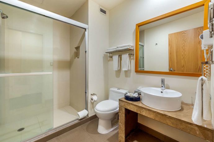 Imagen de la habitación del Hotel Sleep Inn Torreon. Foto 2