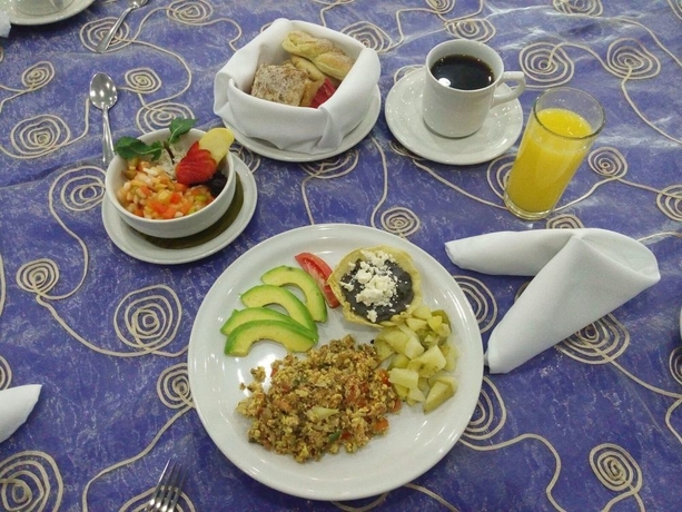 Imagen del bar/restaurante del Hotel Sleep Inn Tuxtla Gutierrez. Foto 2