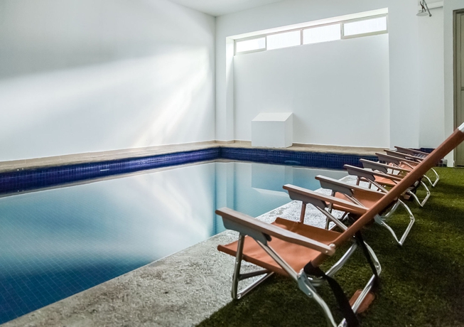 Imagen de la piscina del Hotel Sleep Inn Tuxtla Gutierrez. Foto 16