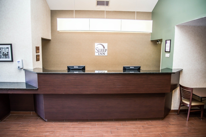 Imagen de los interiores del Hotel Sleep Inn University Place. Foto 15