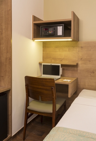 Imagen de la habitación del Hotel Sleep Inn Vitoria. Foto 13