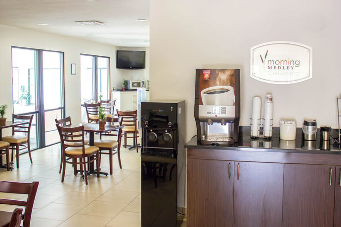 Imagen del bar/restaurante del Hotel Sleep Inn Wilson Near I-95. Foto 5
