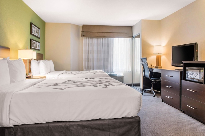Imagen de la habitación del Hotel Sleep Inn & Suites Columbus, Columbus. Foto 3