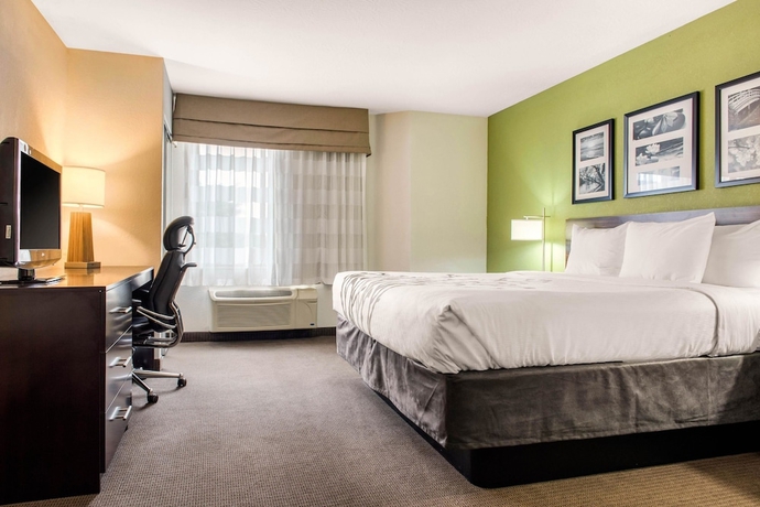 Imagen de la habitación del Hotel Sleep Inn & Suites Columbus, Columbus. Foto 8