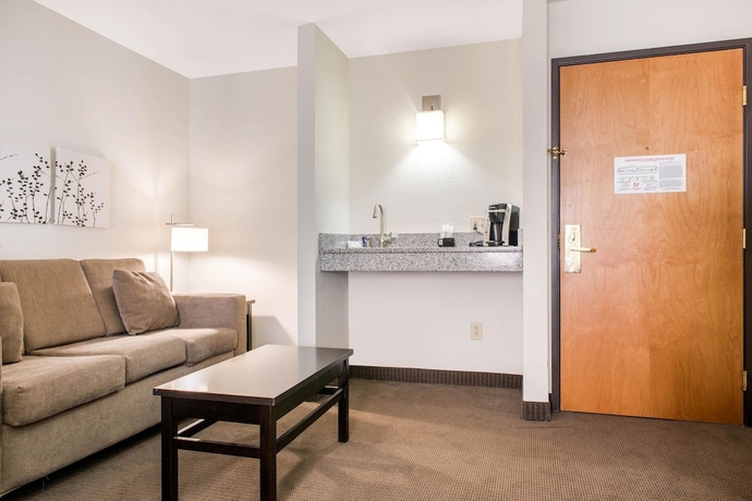 Imagen de la habitación del Hotel Sleep Inn & Suites Columbus, Columbus. Foto 9