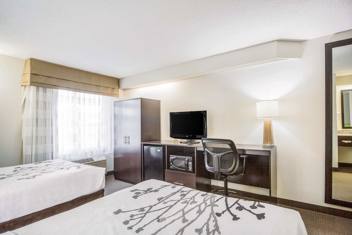 Imagen de la habitación del Hotel Sleep Inn & Suites Columbus. Foto 7