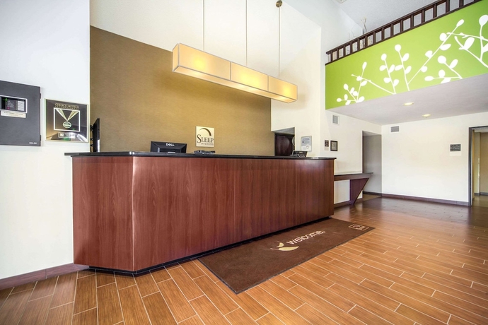 Imagen de los interiores del Hotel Sleep Inn & Suites Columbus. Foto 19