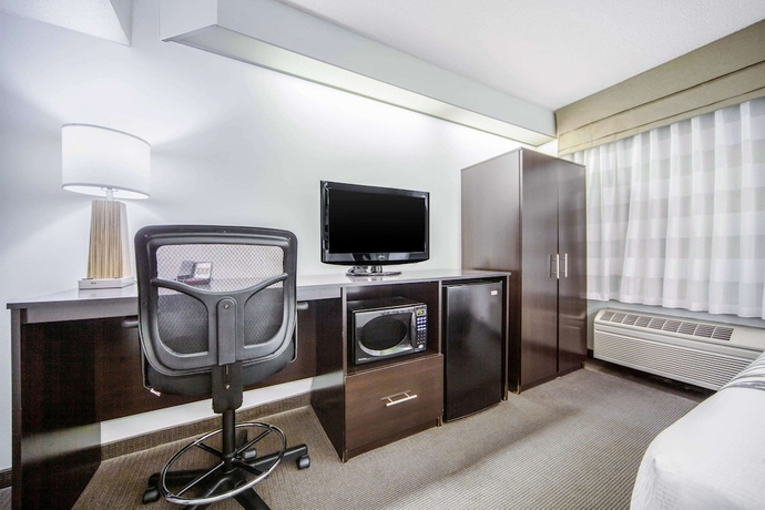 Imagen de la habitación del Hotel Sleep Inn & Suites Columbus. Foto 9