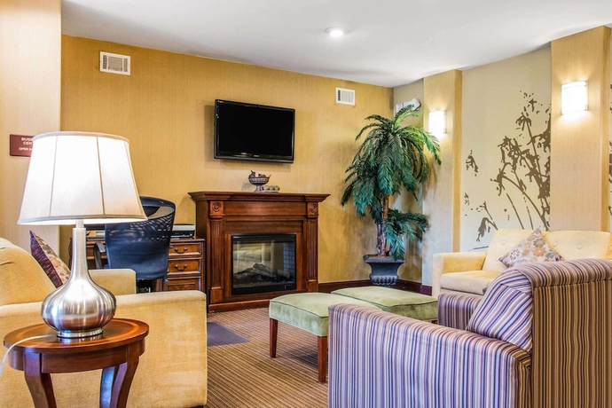 Imagen de los interiores del Hotel Sleep Inn & Suites Pooler. Foto 18