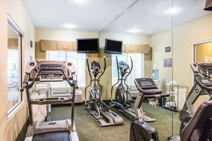 Imagen de los interiores del Hotel Sleep Inn & Suites Pooler. Foto 19