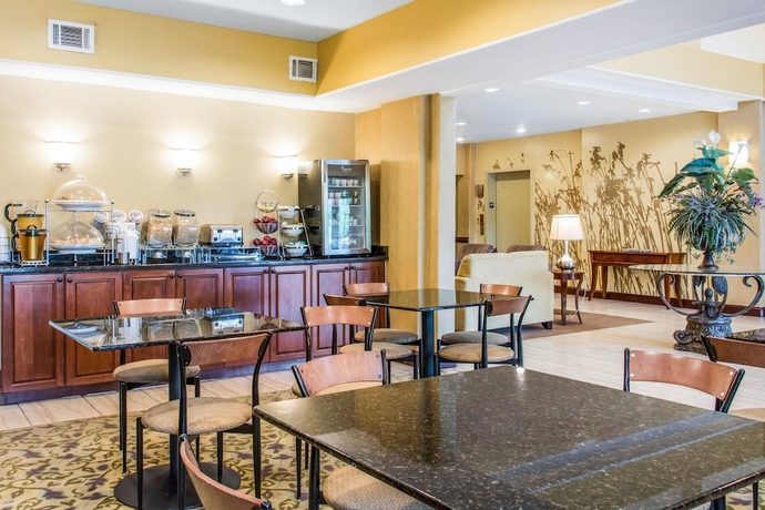 Imagen del bar/restaurante del Hotel Sleep Inn & Suites Pooler. Foto 3