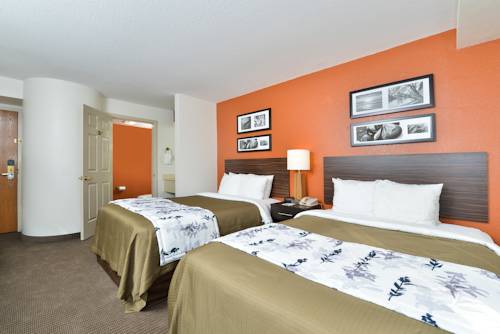 Imagen de la habitación del Hotel Sleep Inn & Suites Riverfront. Foto 3