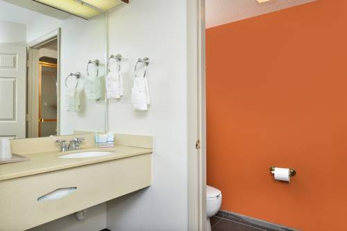 Imagen de la habitación del Hotel Sleep Inn & Suites Riverfront. Foto 4