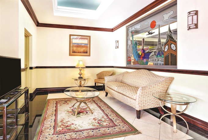 Imagen de los interiores del Hotel Sleep Inn & Suites St Petersburg Gateway. Foto 13