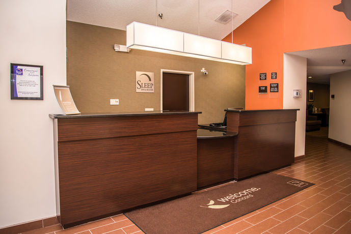 Imagen de los interiores del Hotel Sleep Inn and Suites At Concord Mills. Foto 13
