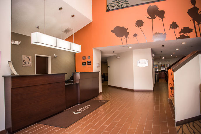 Imagen de los interiores del Hotel Sleep Inn and Suites At Concord Mills. Foto 14