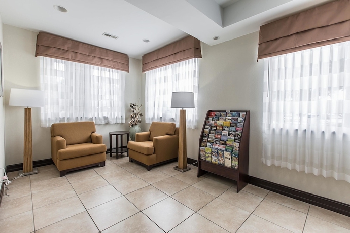 Imagen de los interiores del Hotel Sleep Inn and Suites At Kennesaw State University. Foto 17