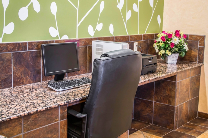 Imagen de los interiores del Hotel Sleep Inn and Suites At Six Flags. Foto 11