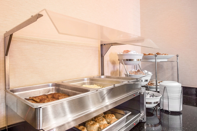 Imagen del bar/restaurante del Hotel Sleep Inn and Suites Athens. Foto 4