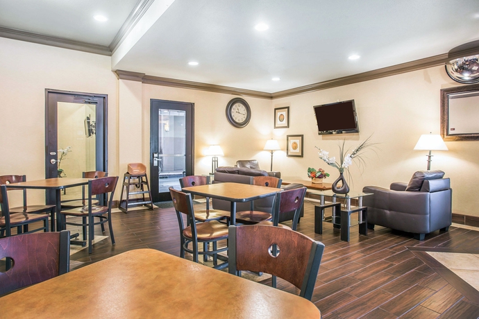 Imagen del bar/restaurante del Hotel Sleep Inn and Suites Athens. Foto 5