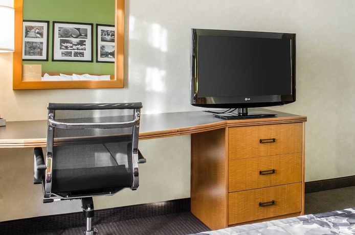 Imagen de la habitación del Hotel Sleep Inn and Suites Bensalem. Foto 4