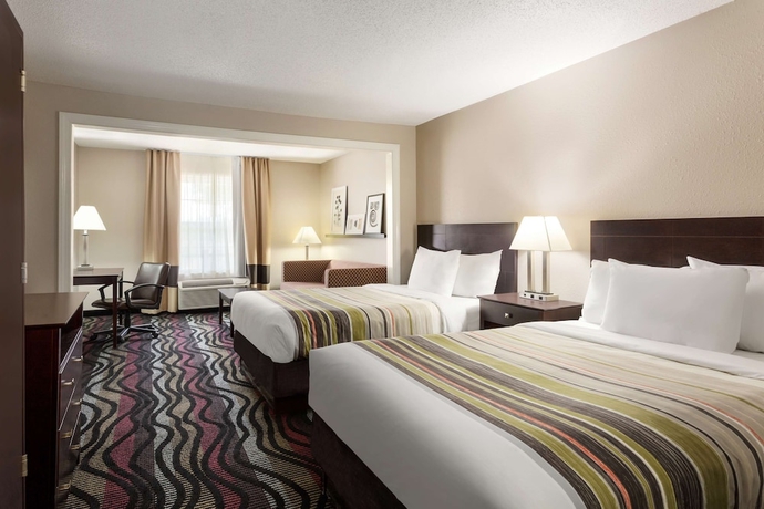 Imagen de la habitación del Hotel Sleep Inn and Suites Birmingham - Hoover. Foto 9