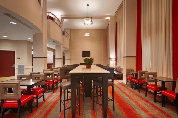 Imagen general del Hotel Sleep Inn and Suites Bwi Airport. Foto 3