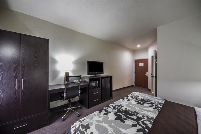 Imagen de los interiores del Hotel Sleep Inn and Suites Central/i-44. Foto 14