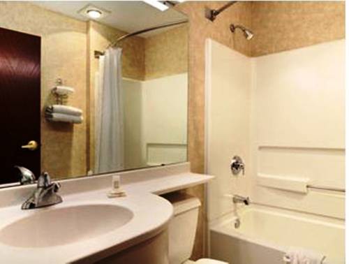 Imagen de la habitación del Hotel Sleep Inn and Suites, Decatur. Foto 5
