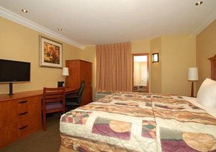 Imagen de la habitación del Hotel Sleep Inn and Suites Edmond Near University. Foto 4