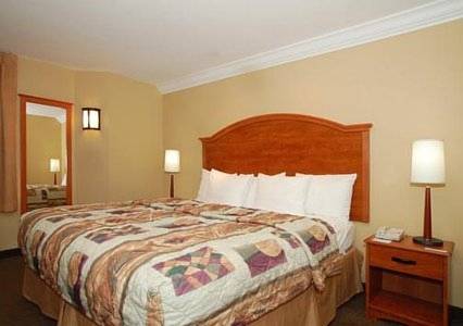 Imagen de la habitación del Hotel Sleep Inn and Suites Edmond Near University. Foto 5