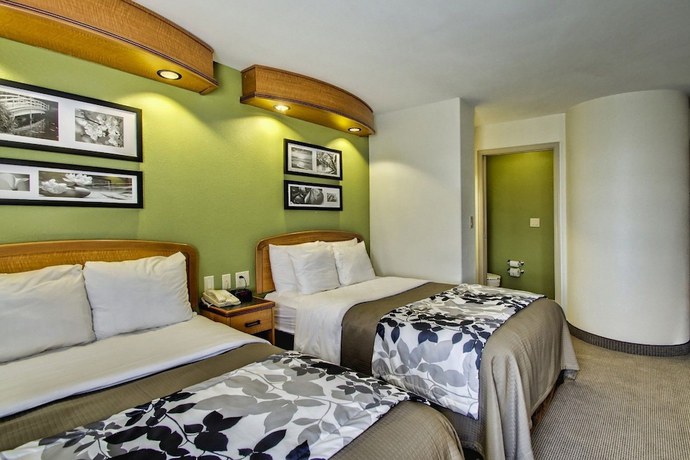 Imagen de la habitación del Hotel Sleep Inn and Suites Emmitsburg. Foto 13