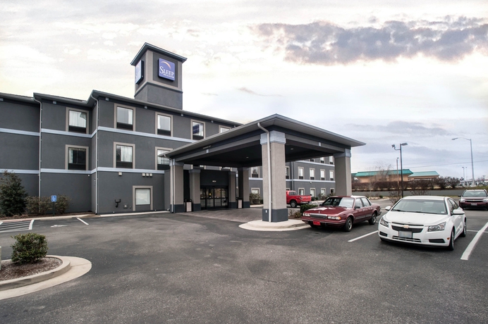 Imagen general del Hotel Sleep Inn and Suites. Foto 1