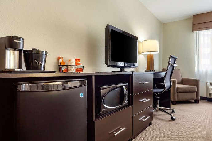 Imagen de la habitación del Hotel Sleep Inn and Suites Fargo Medical Center. Foto 1