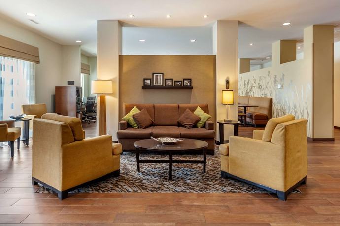 Imagen de los interiores del Hotel Sleep Inn and Suites Fargo Medical Center. Foto 16