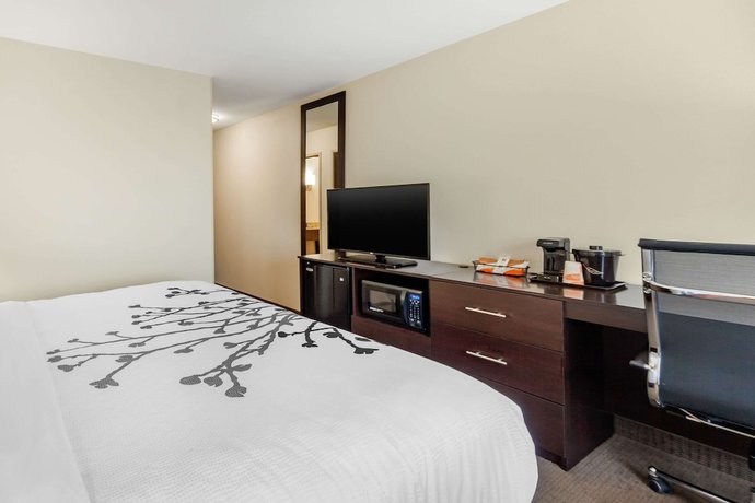 Imagen de la habitación del Hotel Sleep Inn and Suites Fargo Medical Center. Foto 10