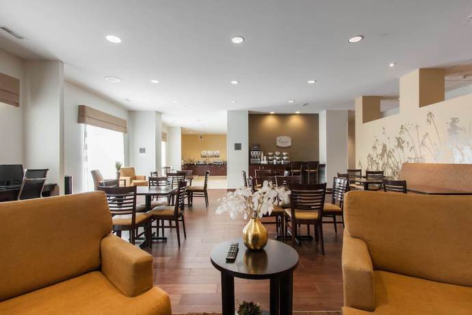 Imagen de los interiores del Hotel Sleep Inn and Suites Fargo Medical Center. Foto 19