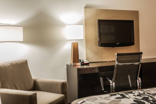 Imagen de la habitación del Hotel Sleep Inn and Suites Fort Campbell. Foto 9