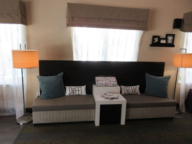 Imagen de los interiores del Hotel Sleep Inn and Suites Fort Lauderdale Airport. Foto 17