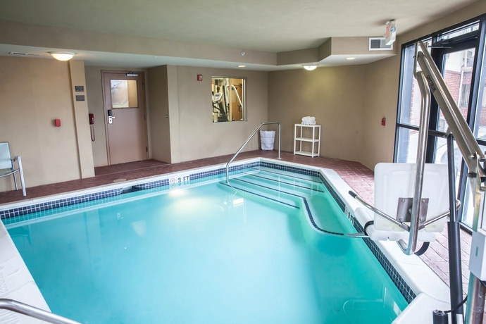 Imagen de la piscina del Hotel Sleep Inn and Suites, Gettysburg . Foto 15