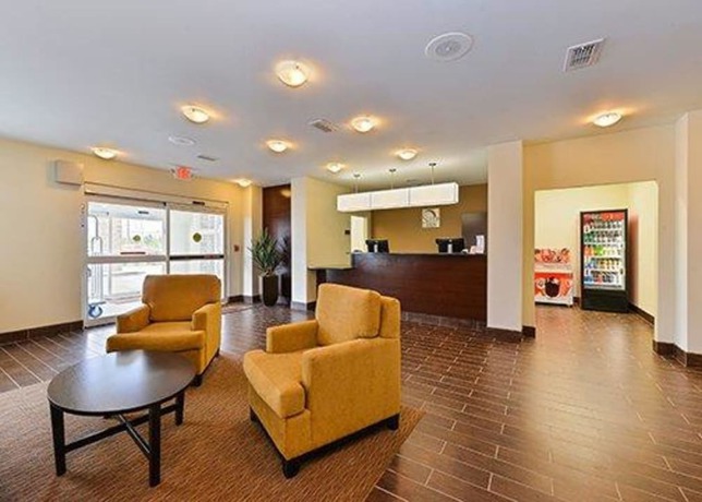 Imagen de los interiores del Hotel Sleep Inn and Suites Gulfport. Foto 18