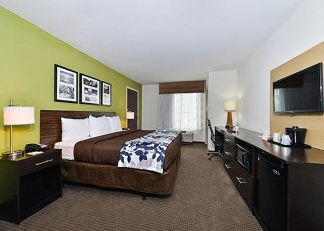 Imagen de la habitación del Hotel Sleep Inn and Suites Gulfport. Foto 10