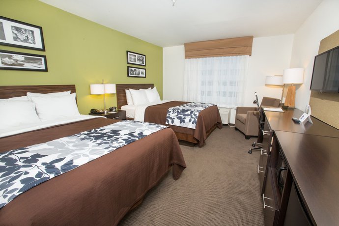 Imagen de la habitación del Hotel Sleep Inn and Suites Gulfport. Foto 16
