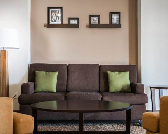 Imagen de los interiores del Hotel Sleep Inn and Suites Gulfport. Foto 20