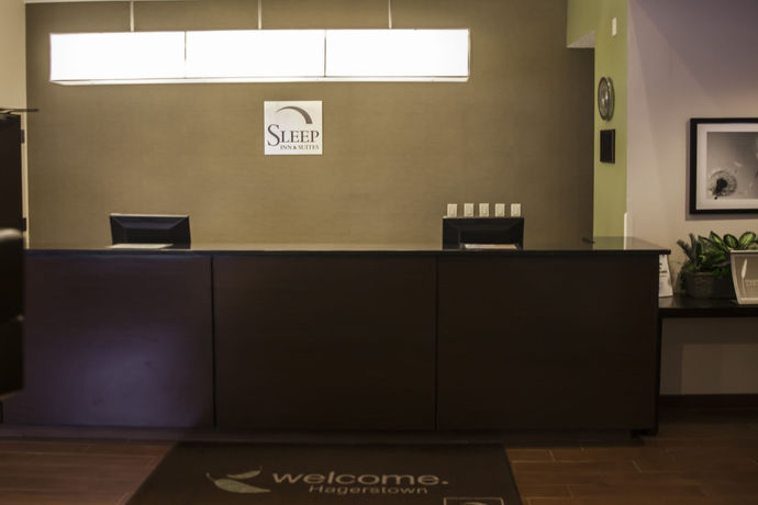 Imagen de los interiores del Hotel Sleep Inn and Suites, Hagerstown. Foto 11